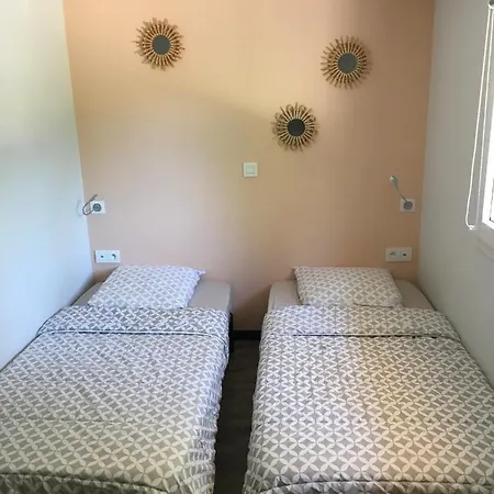 Maison & 14 Pers Avec Piscine Privee Securisee * Sampzon